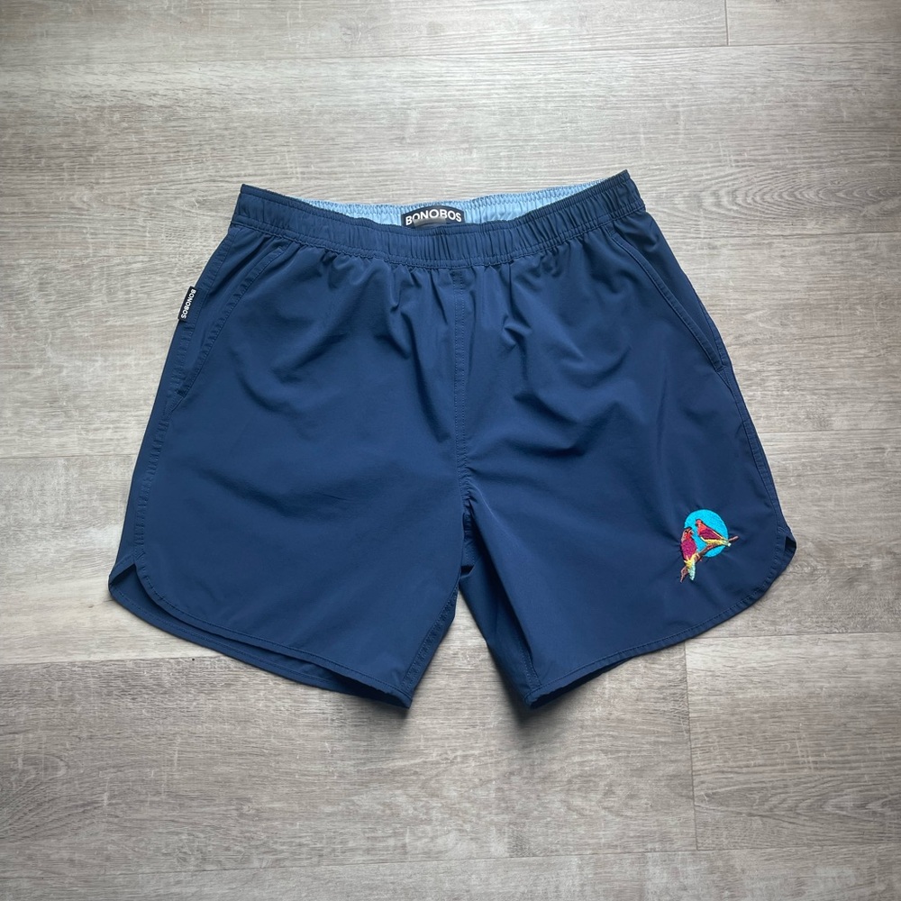 Bonobos 7” Inseam Swim Trunks Drawstring Elastic Waist Size M Bird Embroidered